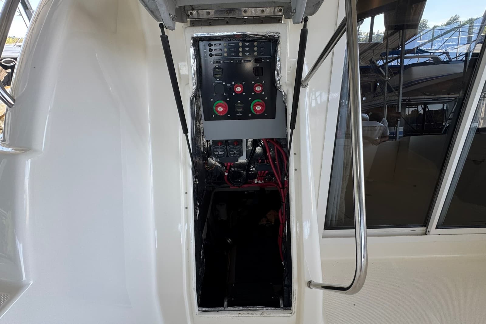 2008 Meridian 411 Sedan - Photo 37