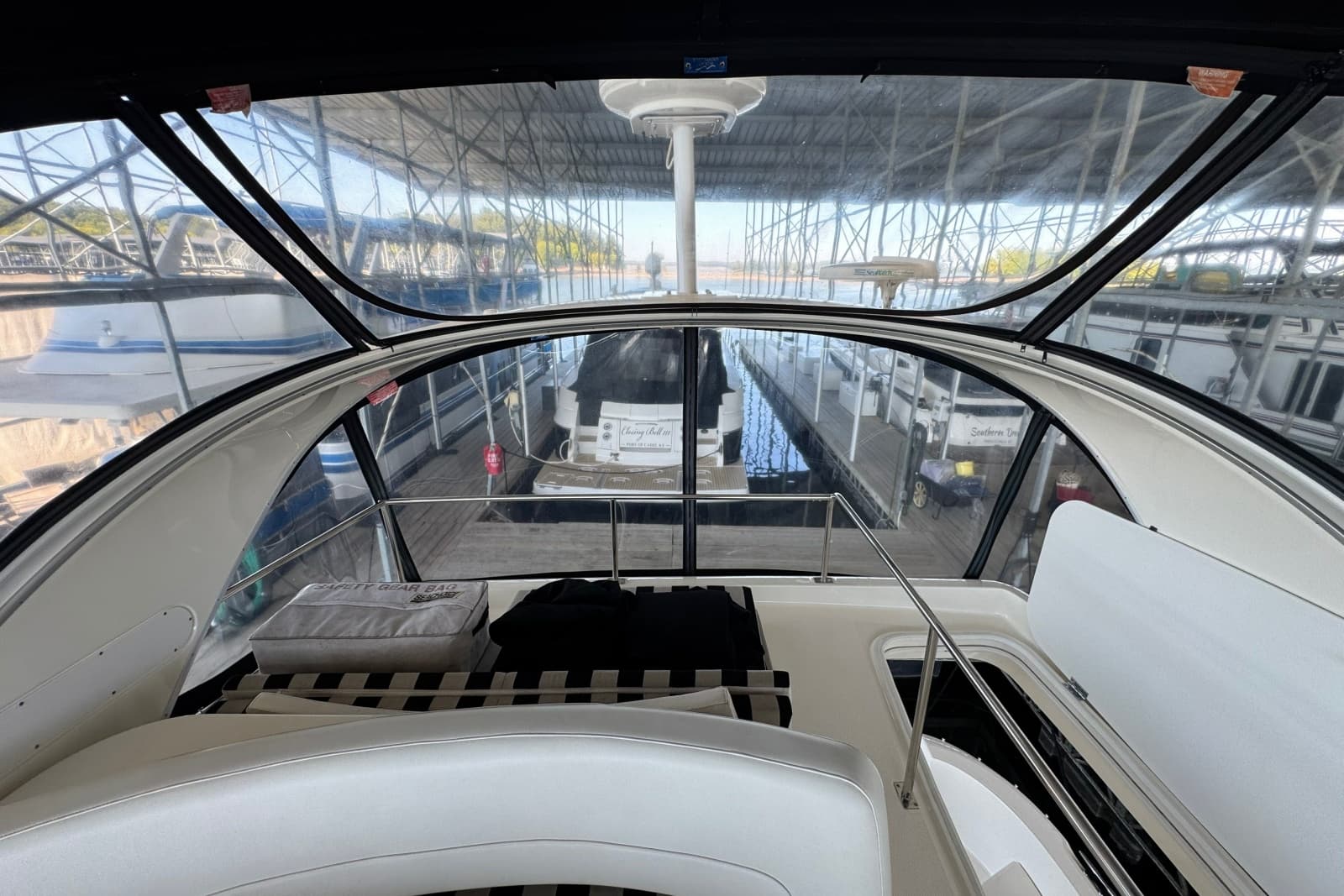 2008 Meridian 411 Sedan - Photo 62
