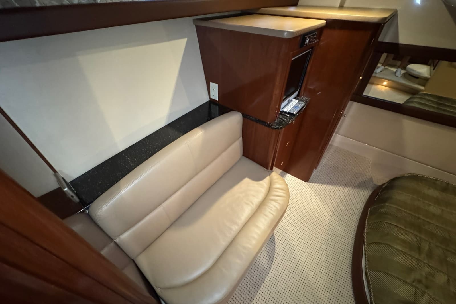 2008 Meridian 411 Sedan - Photo 91