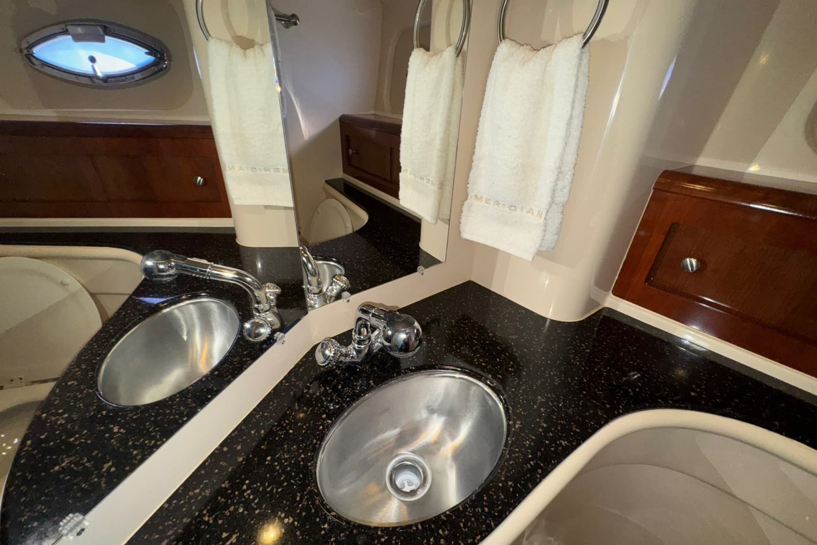 2008 Meridian 411 Sedan - Photo 97