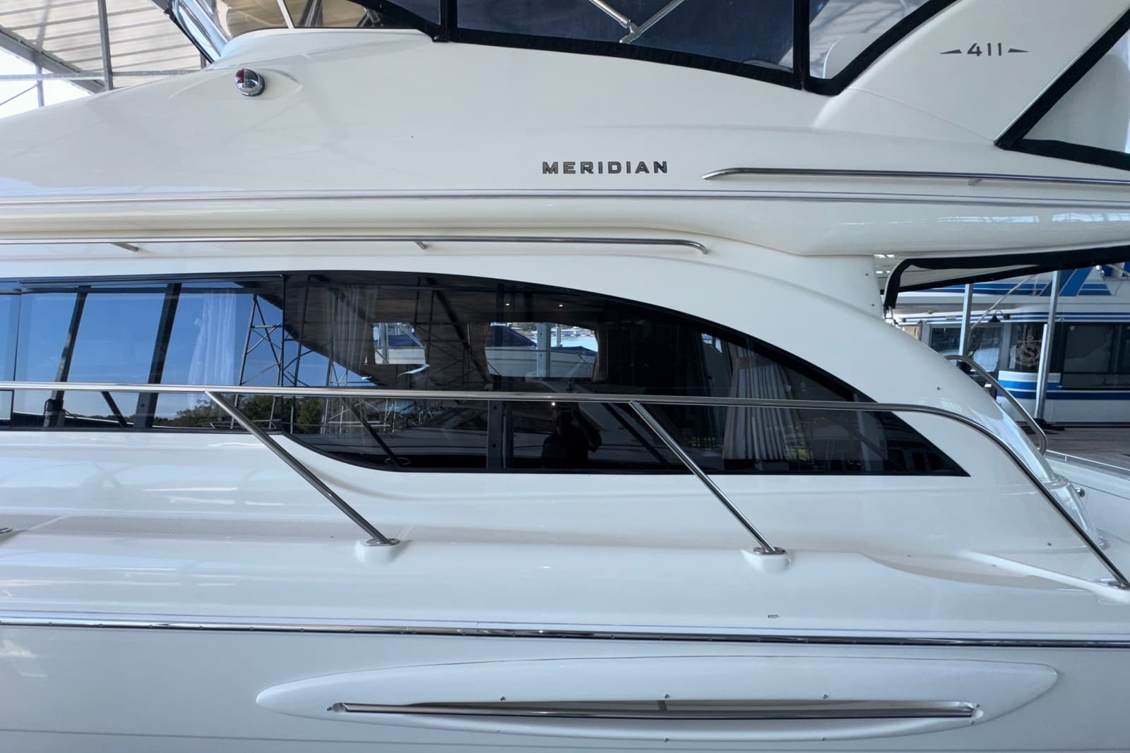 2008 Meridian 411 Sedan - Photo 16