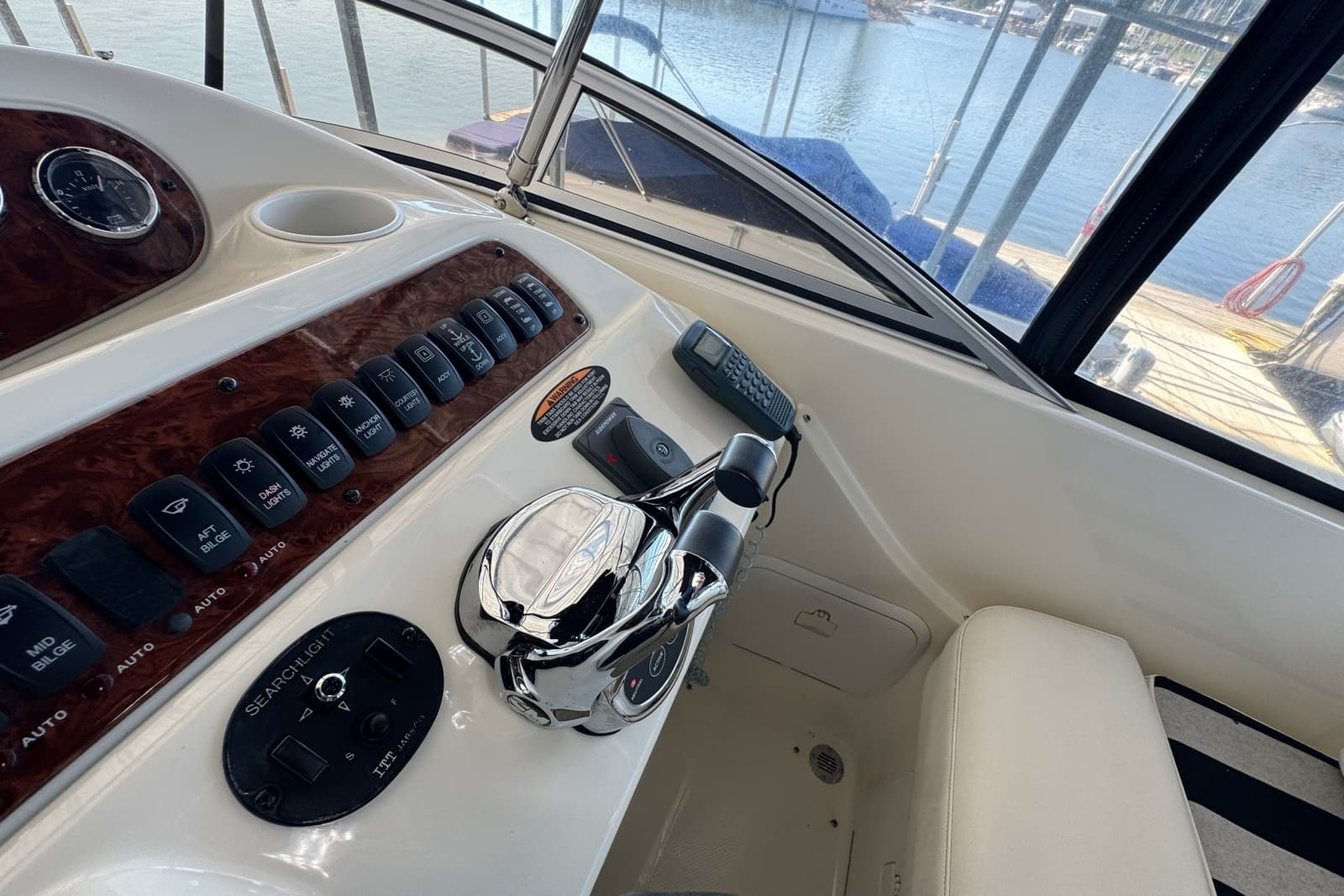 2008 Meridian 411 Sedan - Photo 49