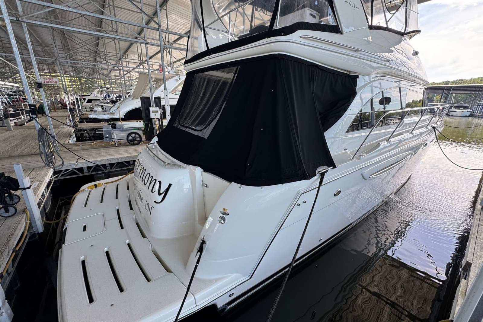 2008 Meridian 411 Sedan - Photo 23