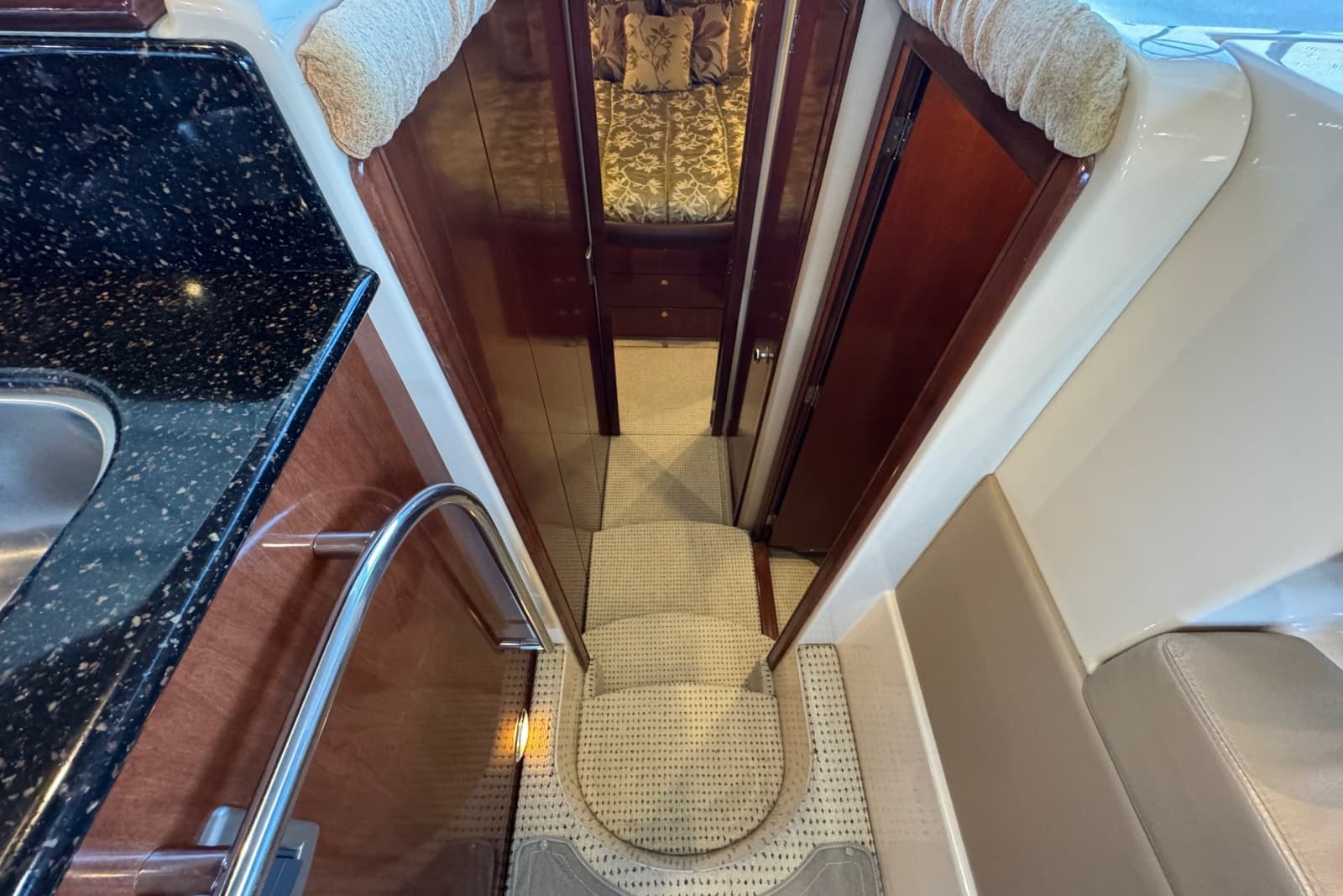 2008 Meridian 411 Sedan - Photo 88