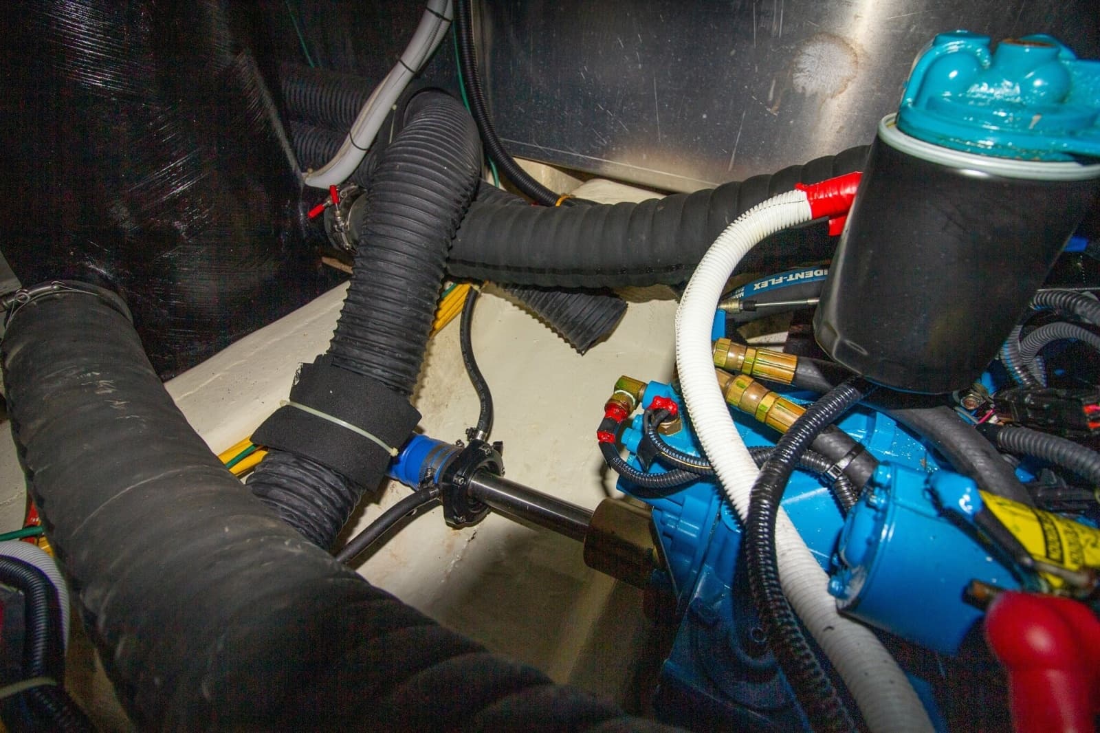 2006 Carver 33 Super Sport - Photo 65