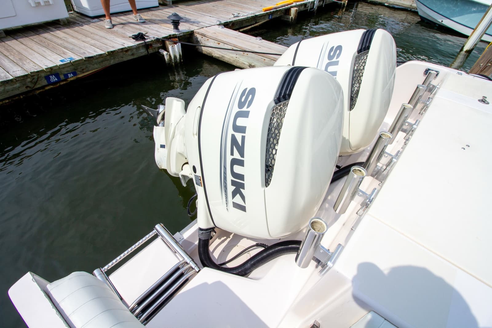 2004 Grady-White Marlin 300 - Photo 10