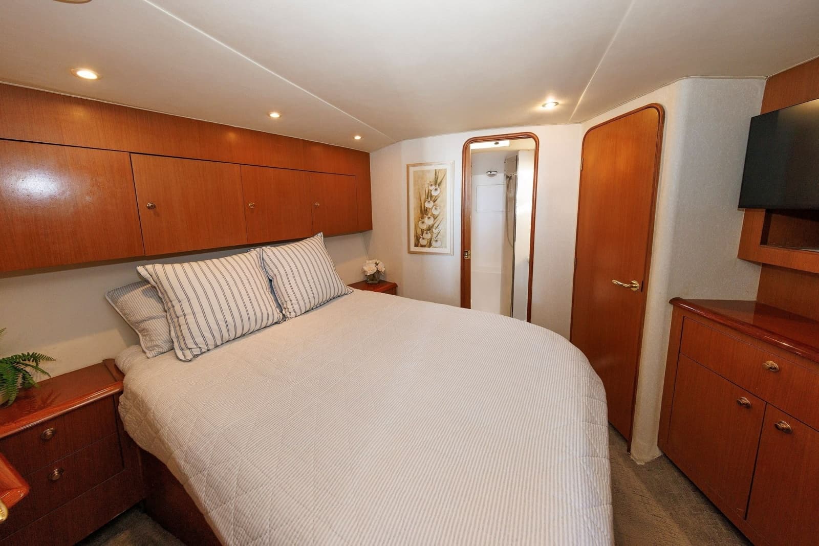 2004 Ocean Yachts 43 Super Sport - Photo 36