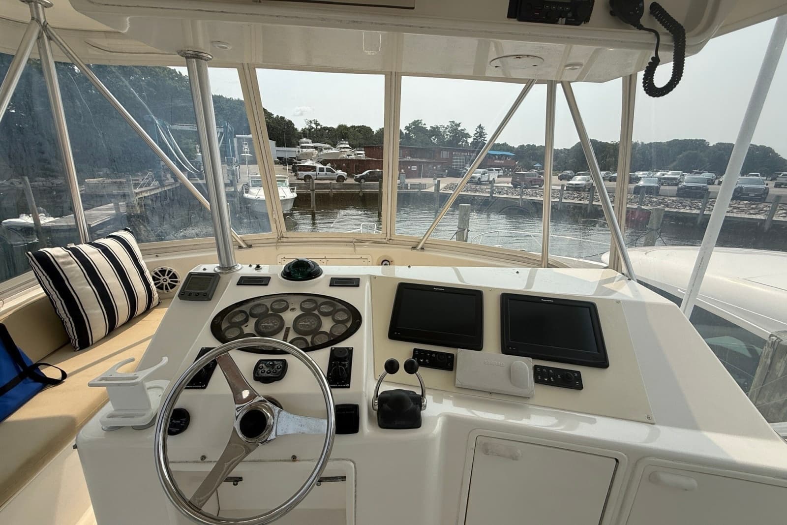 2004 Ocean Yachts 43 Super Sport - Photo 6