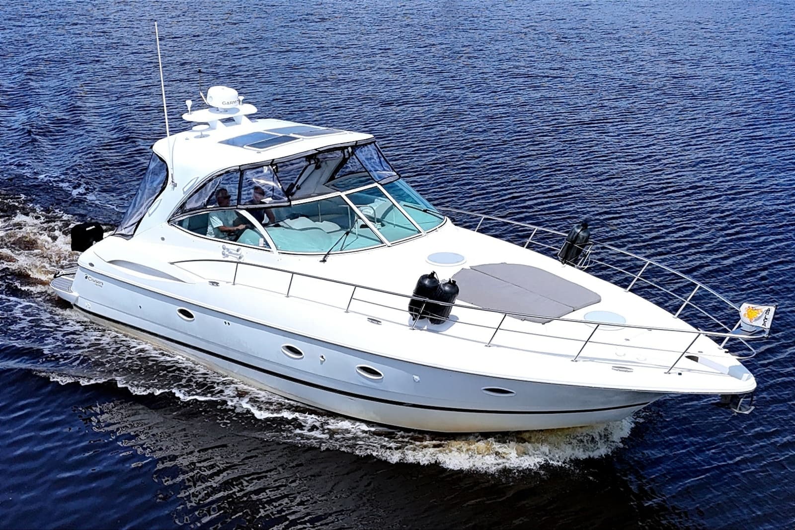 2003 Cruisers Yachts 3970 Express - Photo 2