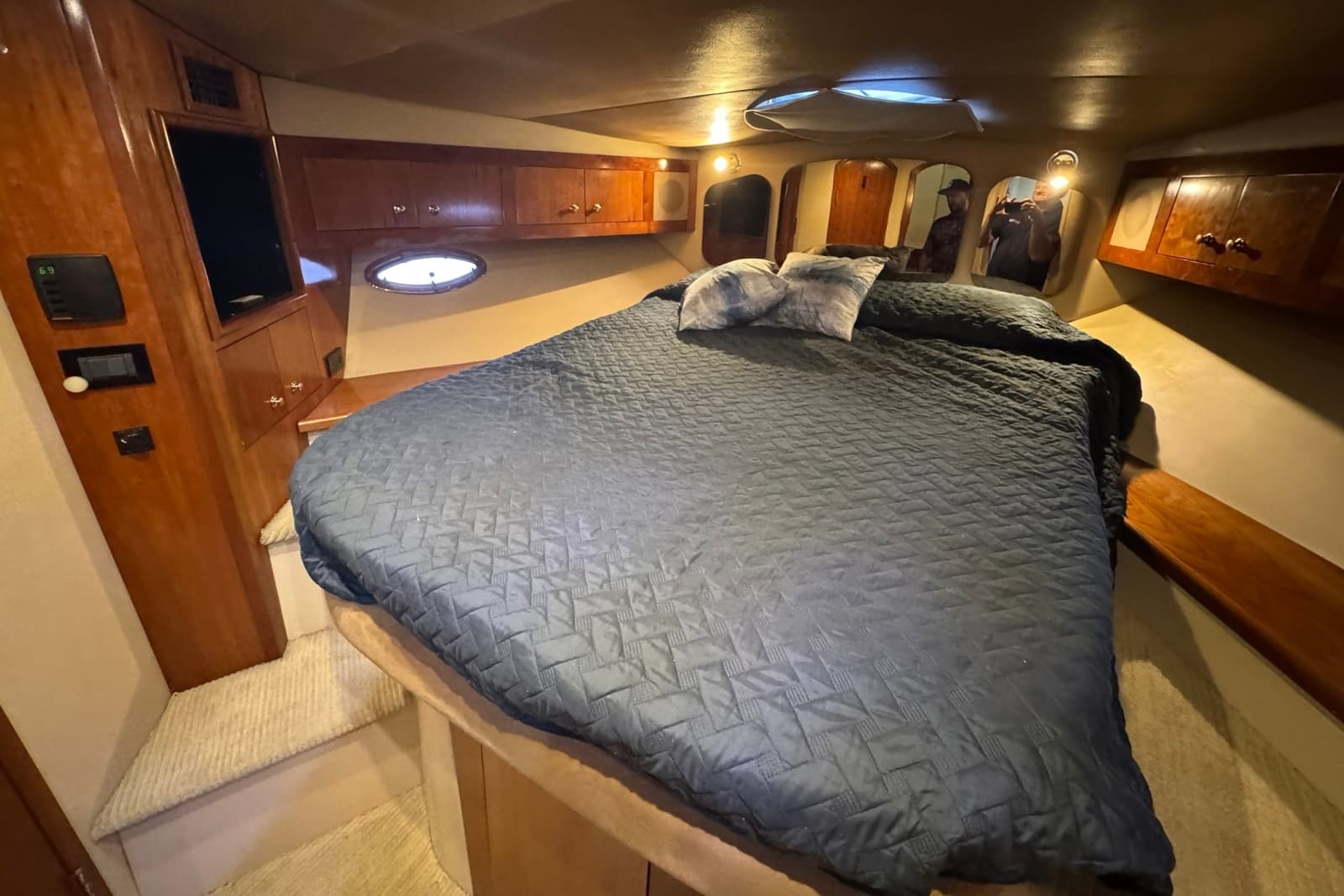 2003 Cruisers Yachts 3970 Express - Photo 23