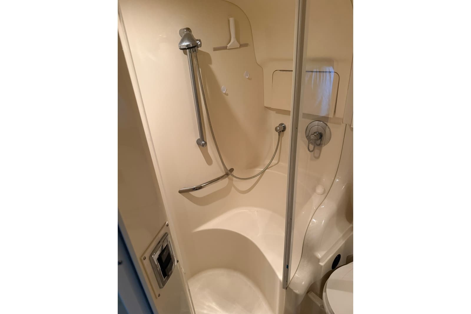 2002 Sea Ray 410 Sundancer - Photo 19