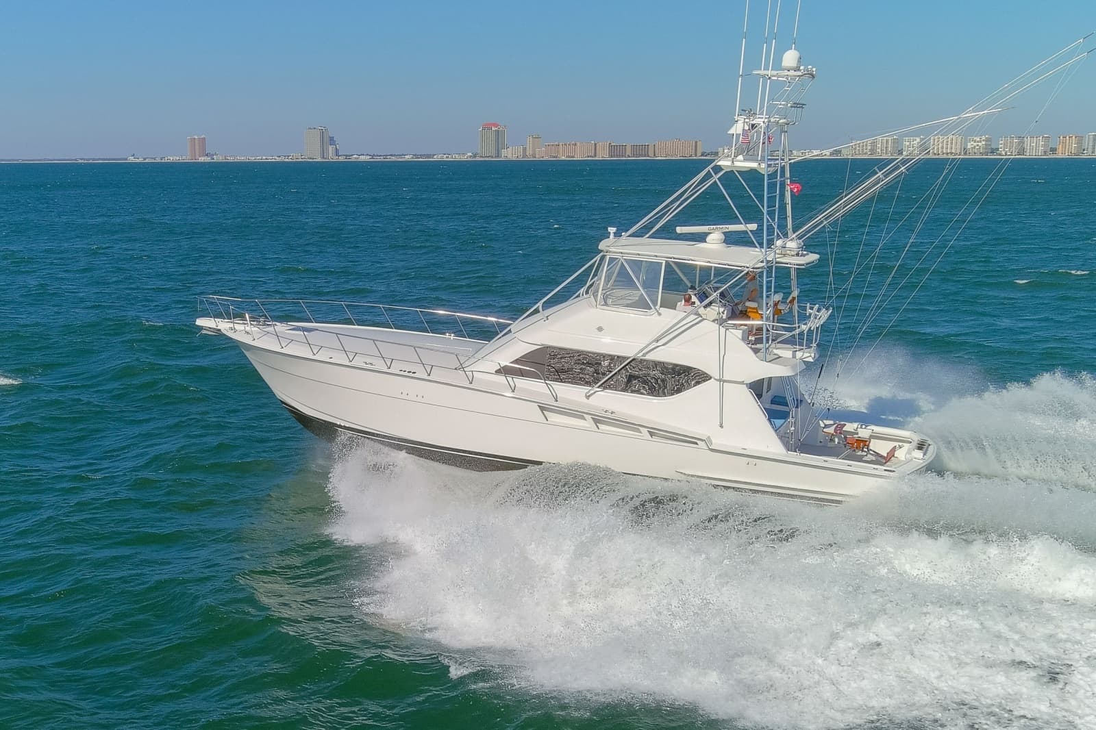 1998 Hatteras 60 Convertible - Photo 4
