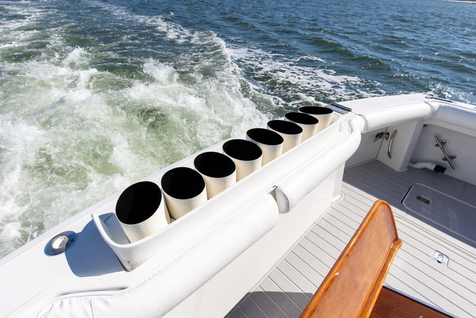 1998 Hatteras 60 Convertible - Photo 27