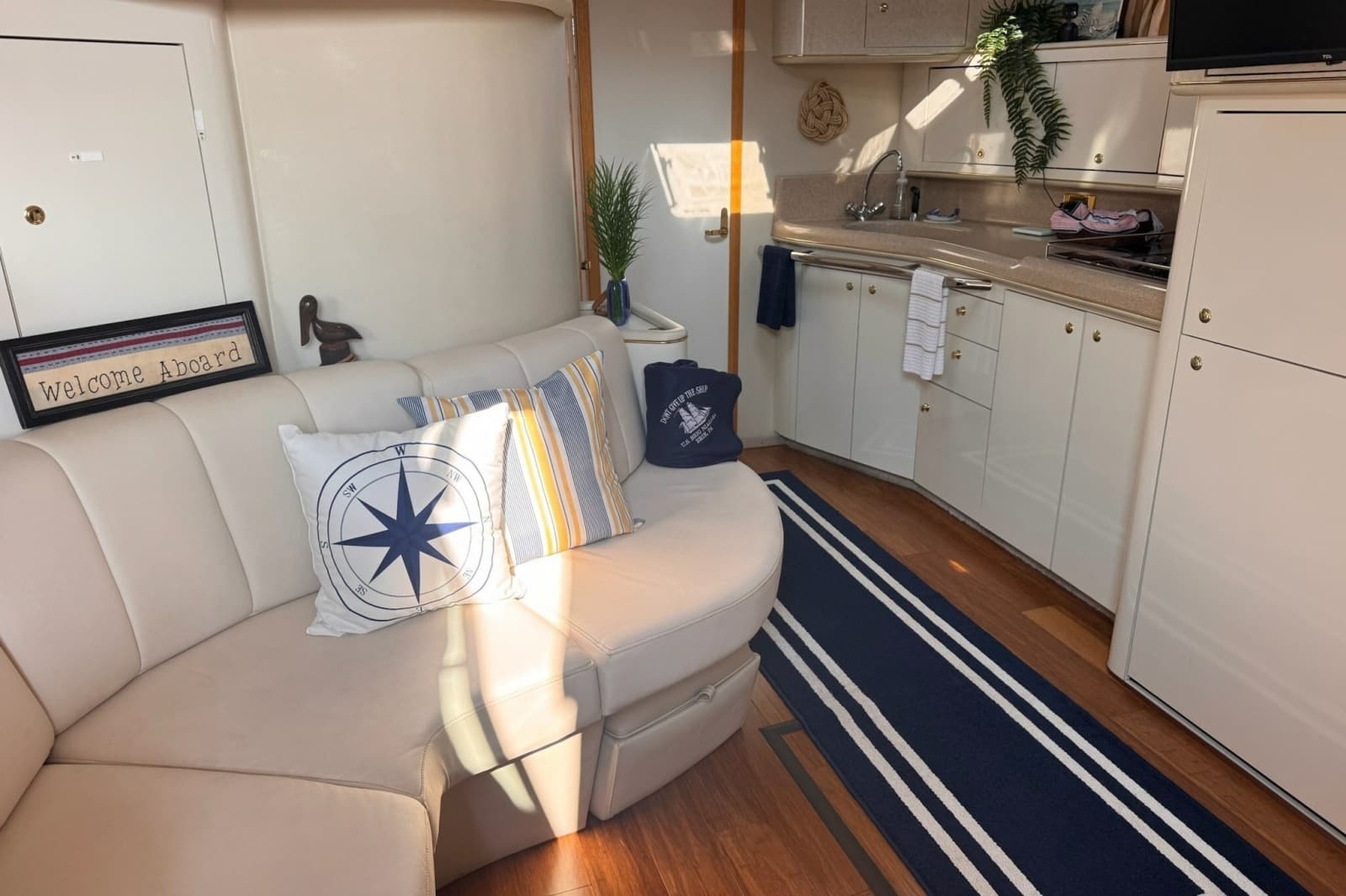 1997 Sea Ray 450 Sundancer - Photo 29
