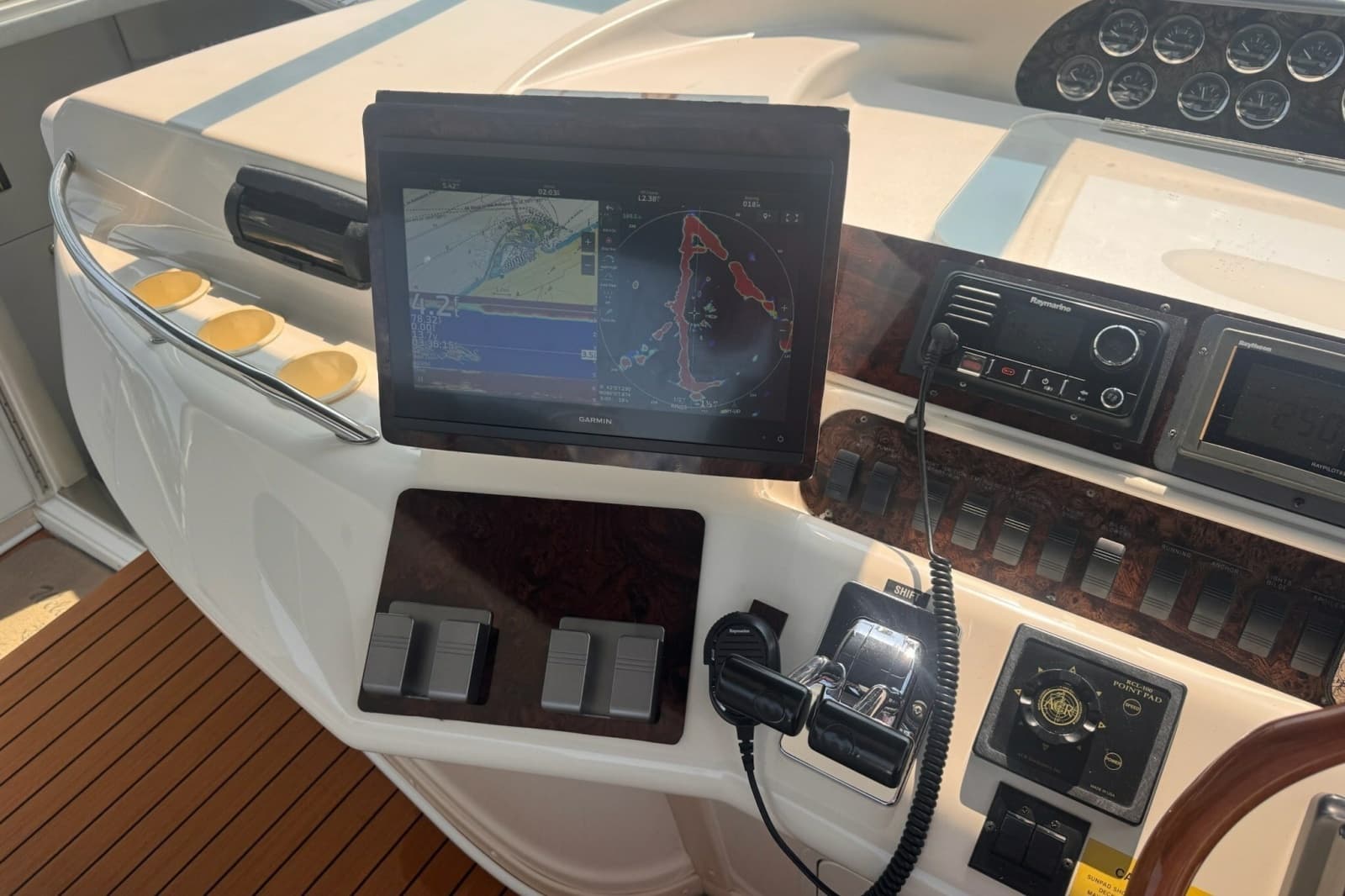 1997 Sea Ray 450 Sundancer - Photo 20