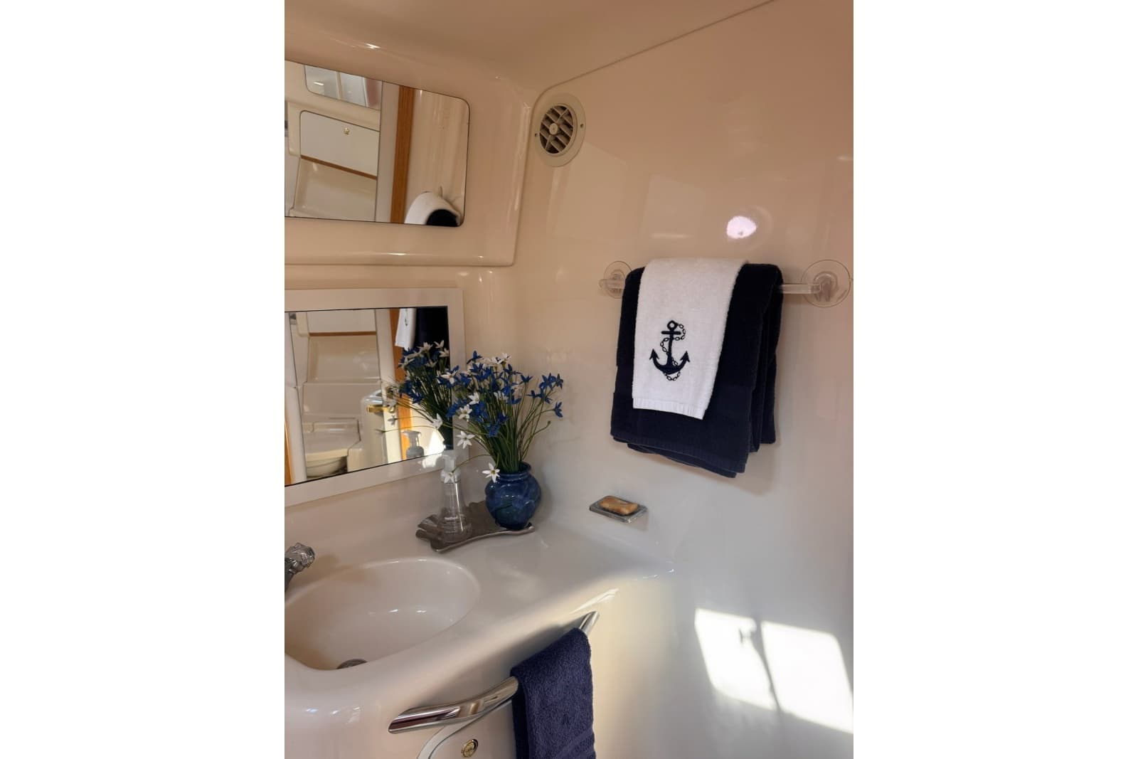 1997 Sea Ray 450 Sundancer - Photo 40