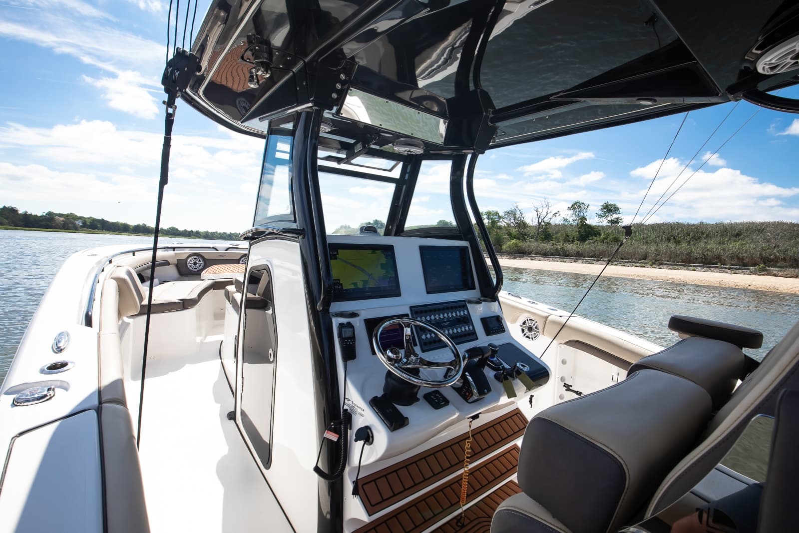 2023 Tidewater 320 CC Adventure - Photo 6