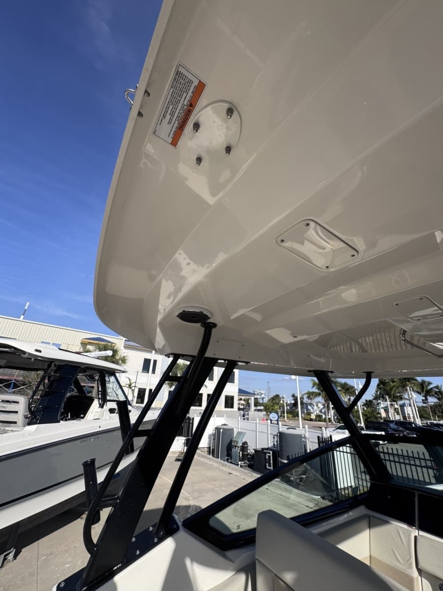 2022 Boston Whaler 280 Vantage DC - Photo 12