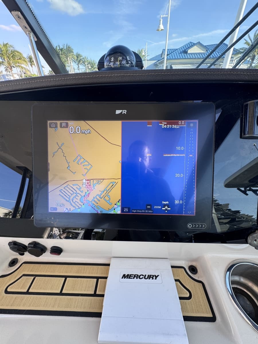 2022 Boston Whaler 280 Vantage DC - Photo 21