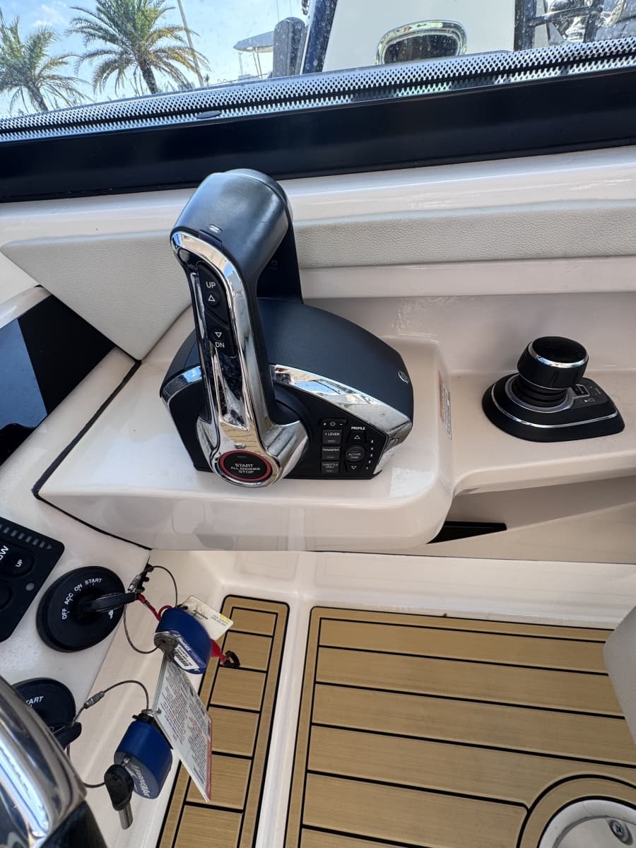 2022 Boston Whaler 280 Vantage DC - Photo 24