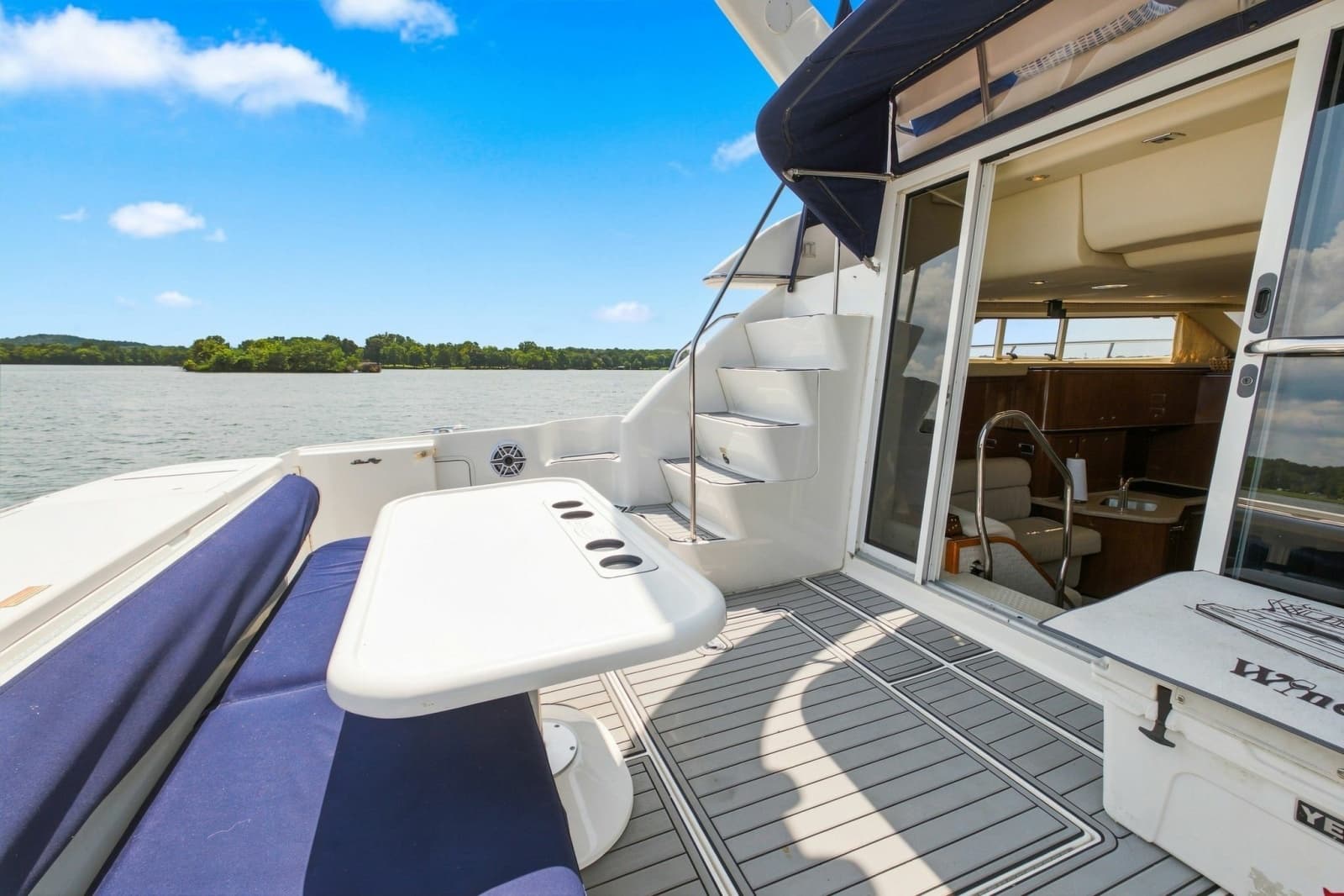 2003 Sea Ray 450 Express Bridge - Photo 9
