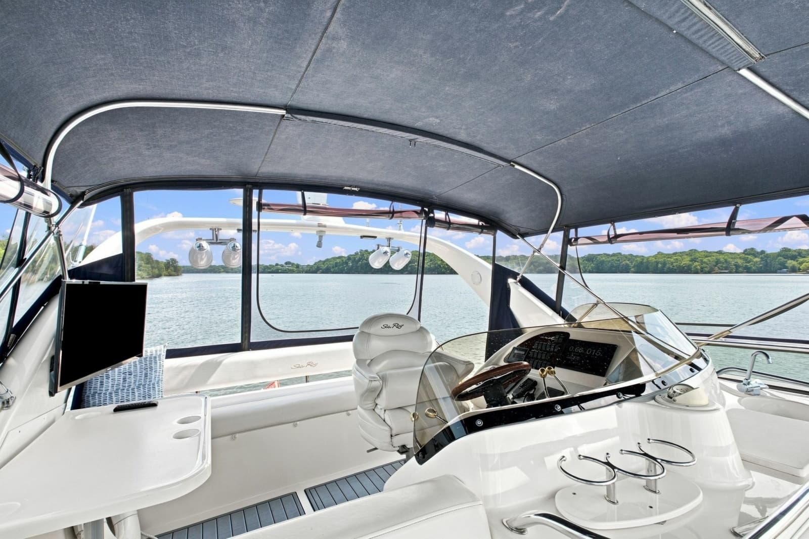 2003 Sea Ray 450 Express Bridge - Photo 10
