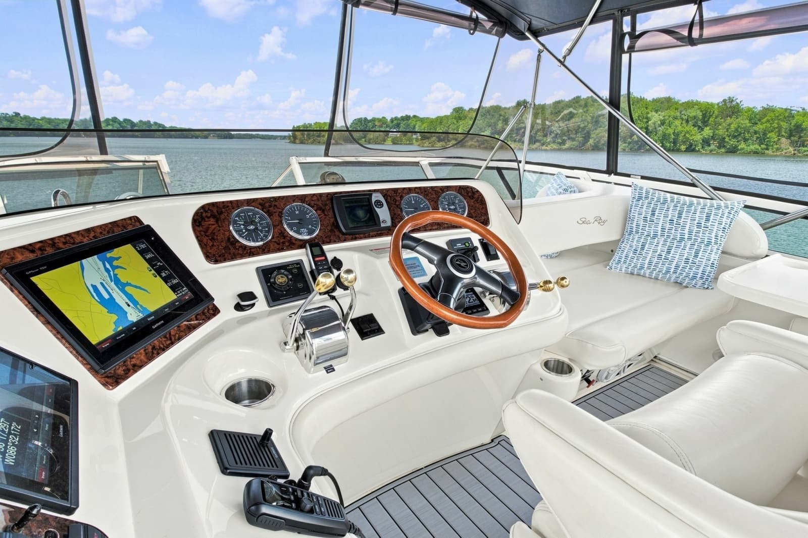2003 Sea Ray 450 Express Bridge - Photo 20