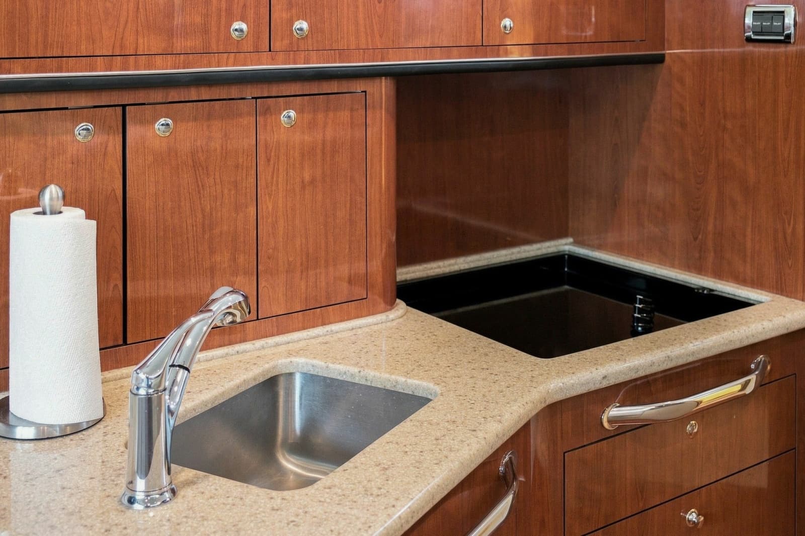 2003 Sea Ray 450 Express Bridge - Photo 60