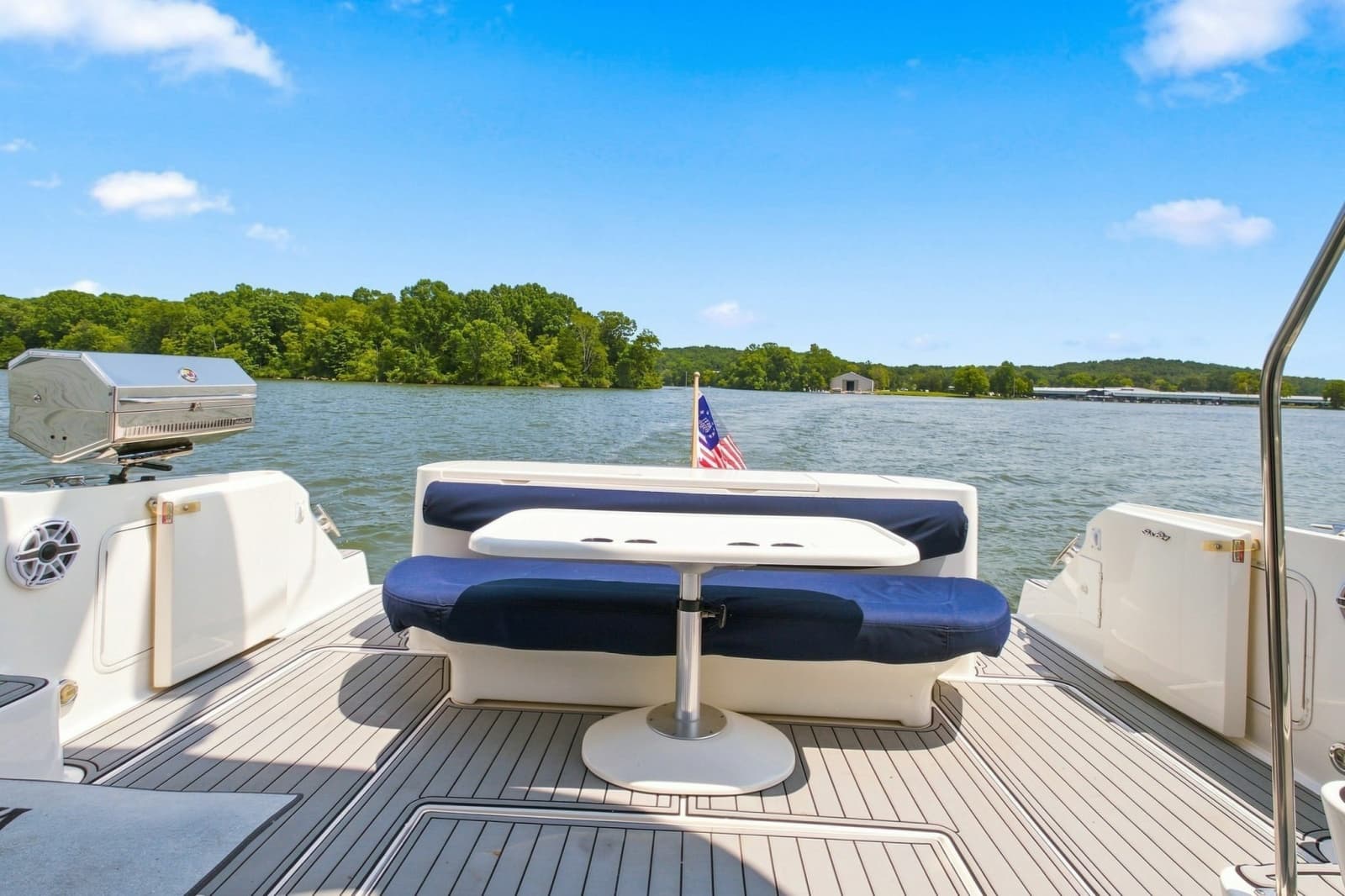 2003 Sea Ray 450 Express Bridge - Photo 12