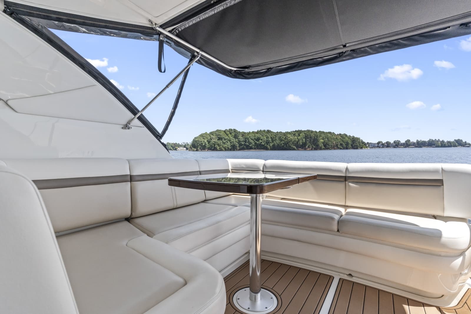 2013 Sea Ray 410 Sundancer - Photo 14
