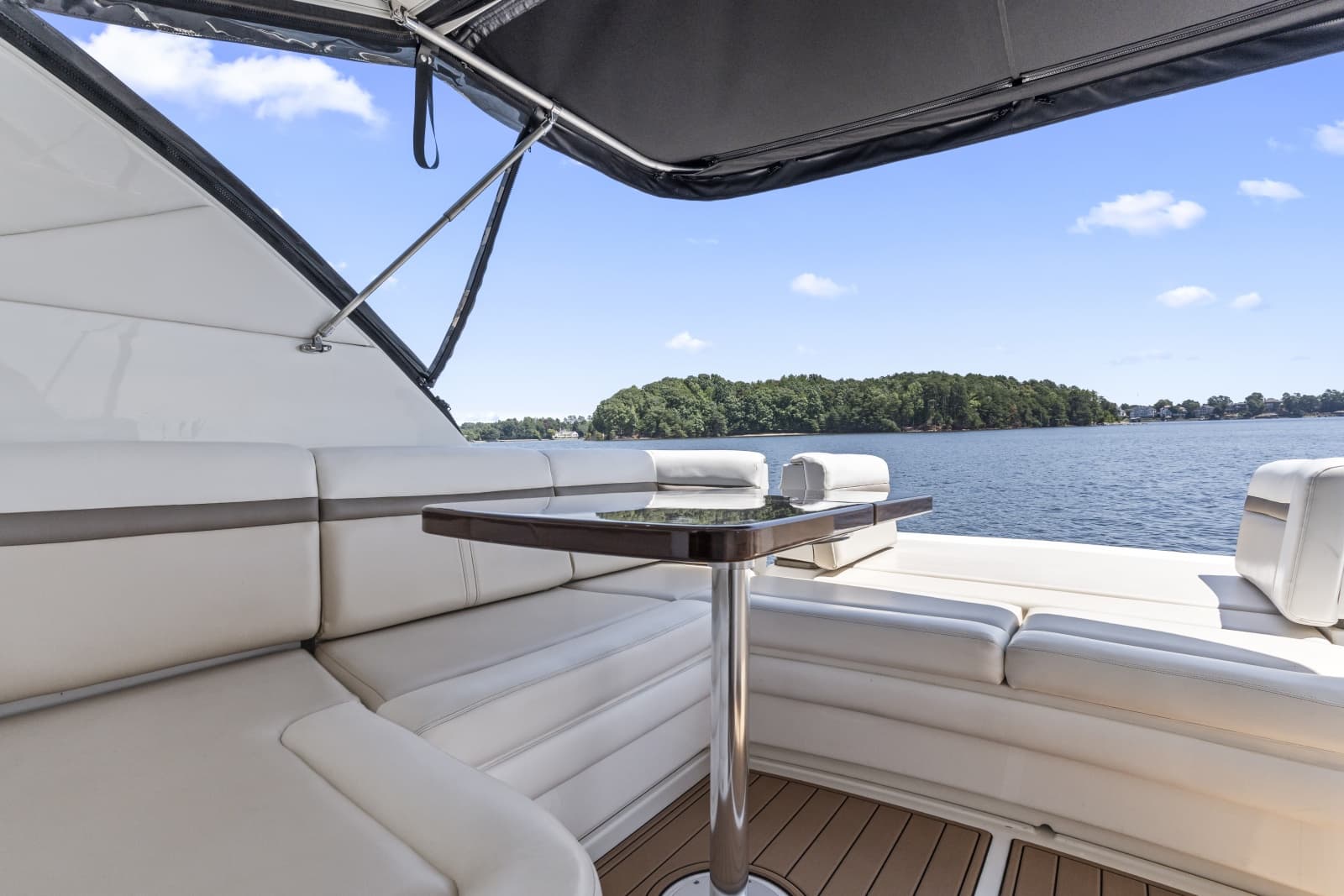2013 Sea Ray 410 Sundancer - Photo 15