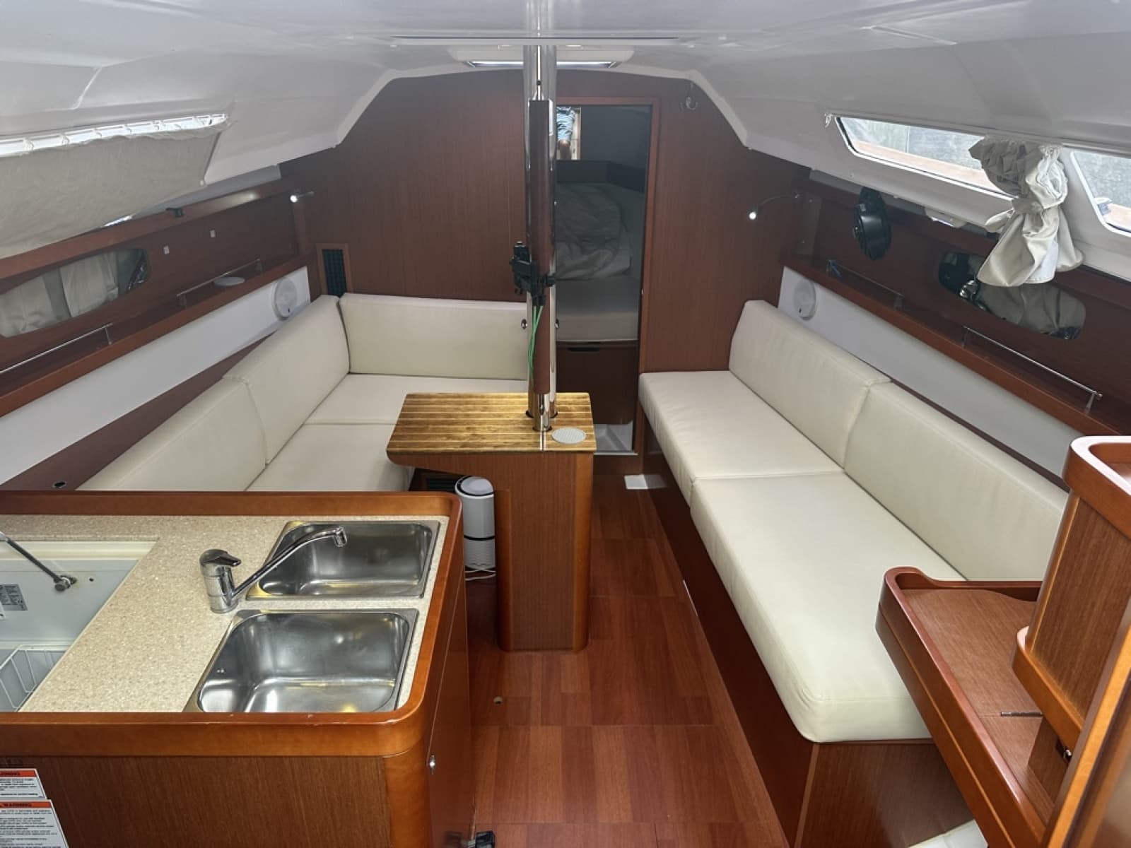 2015 Beneteau 31 Platinum - Photo 8