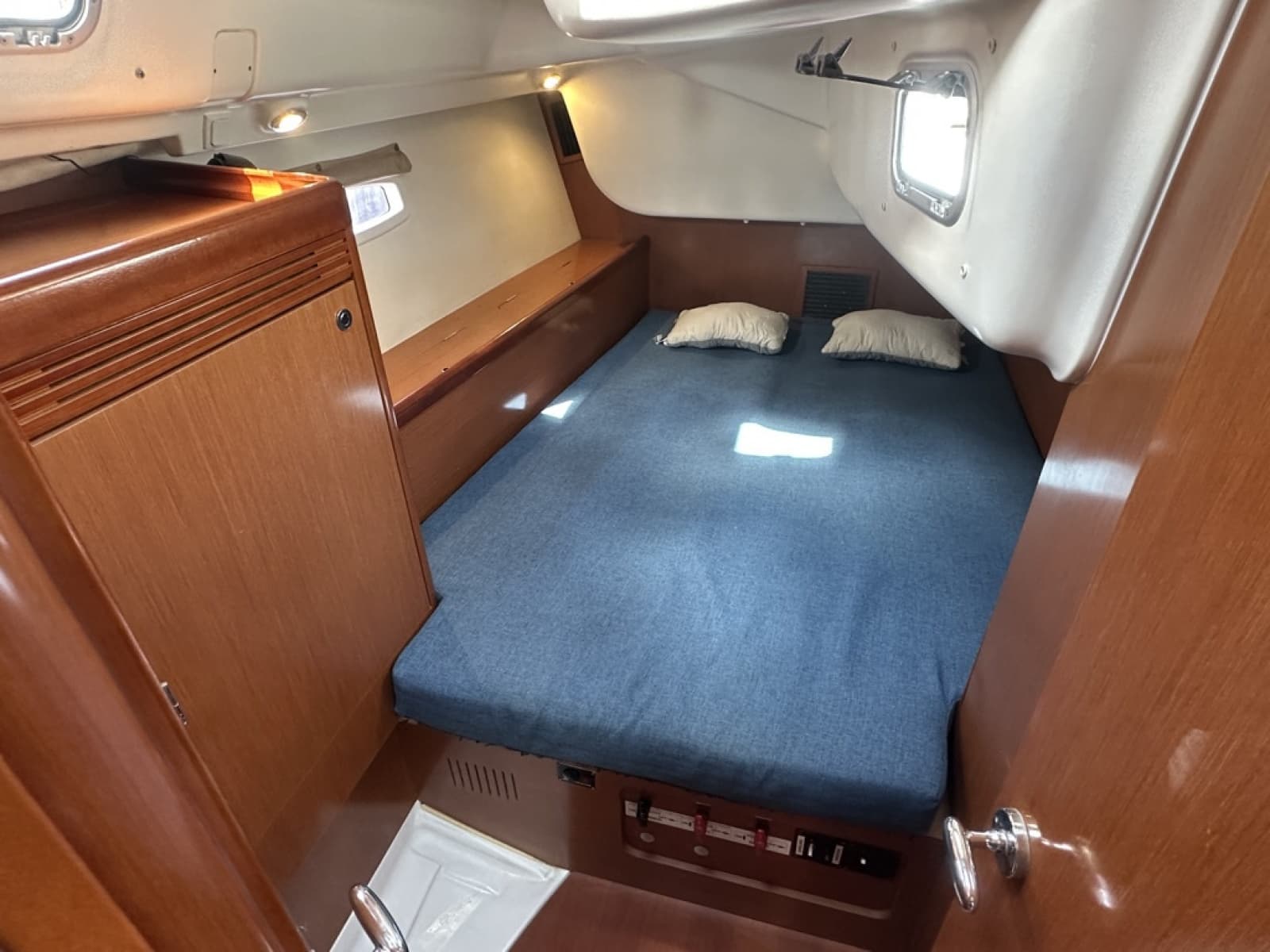 2011 Beneteau 40 - Photo 29