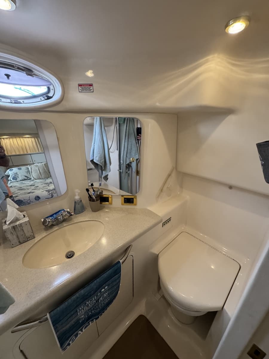 1998 Sea Ray 370 Aft Cabin - Photo 54