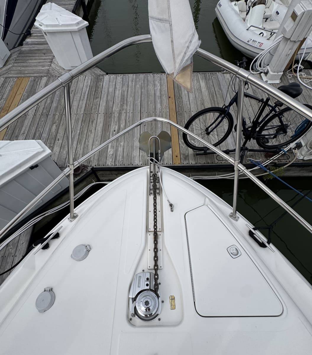 1998 Sea Ray 370 Aft Cabin - Photo 11
