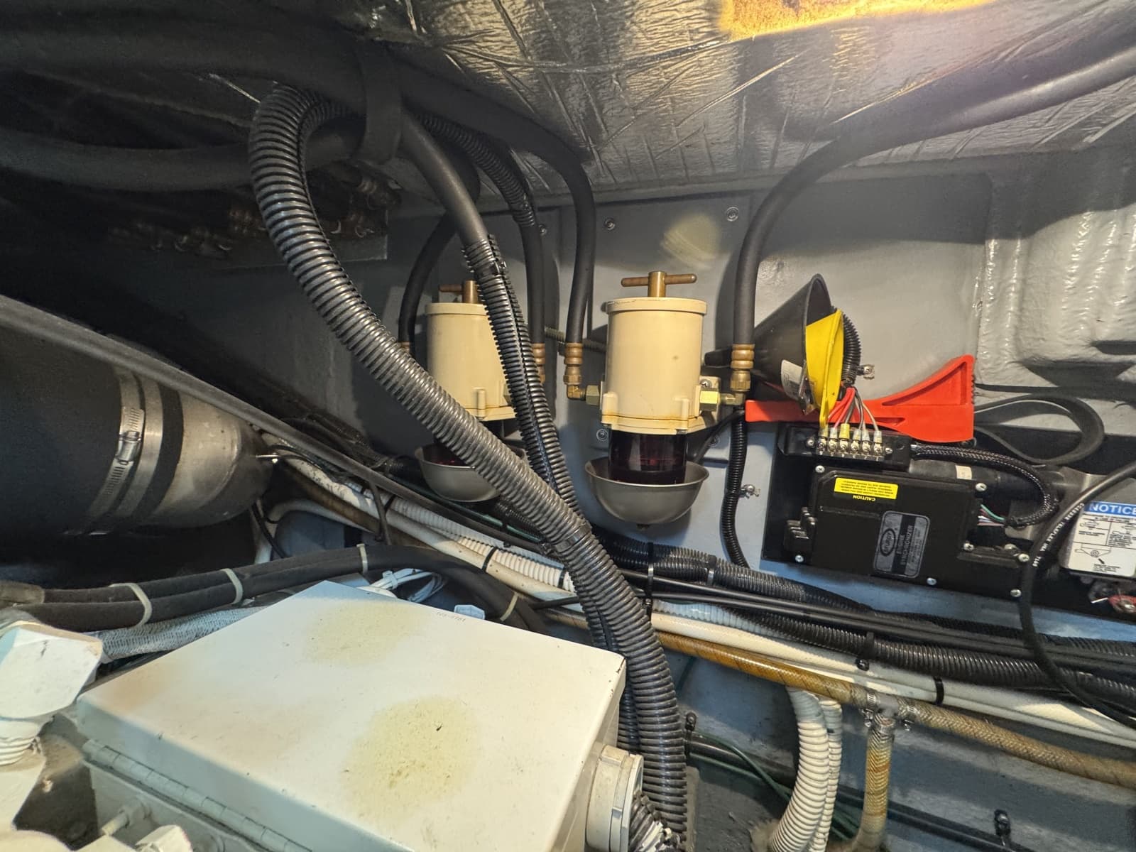 1998 Sea Ray 370 Aft Cabin - Photo 79