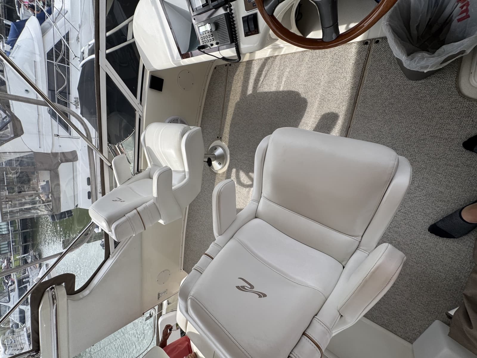 1998 Sea Ray 370 Aft Cabin - Photo 30