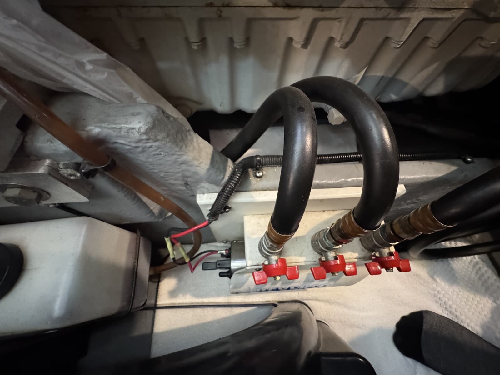1998 Sea Ray 370 Aft Cabin - Photo 75