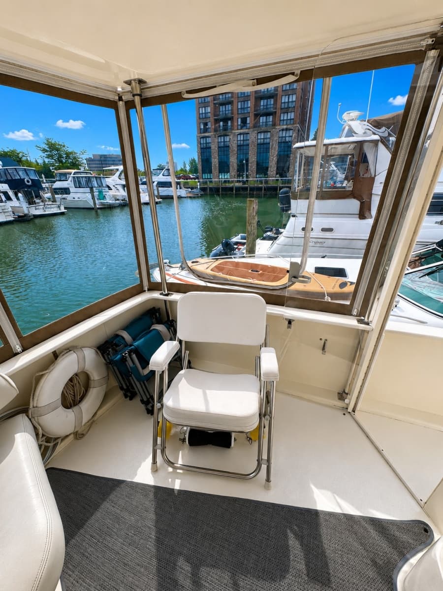 1998 Sea Ray 370 Aft Cabin - Photo 16