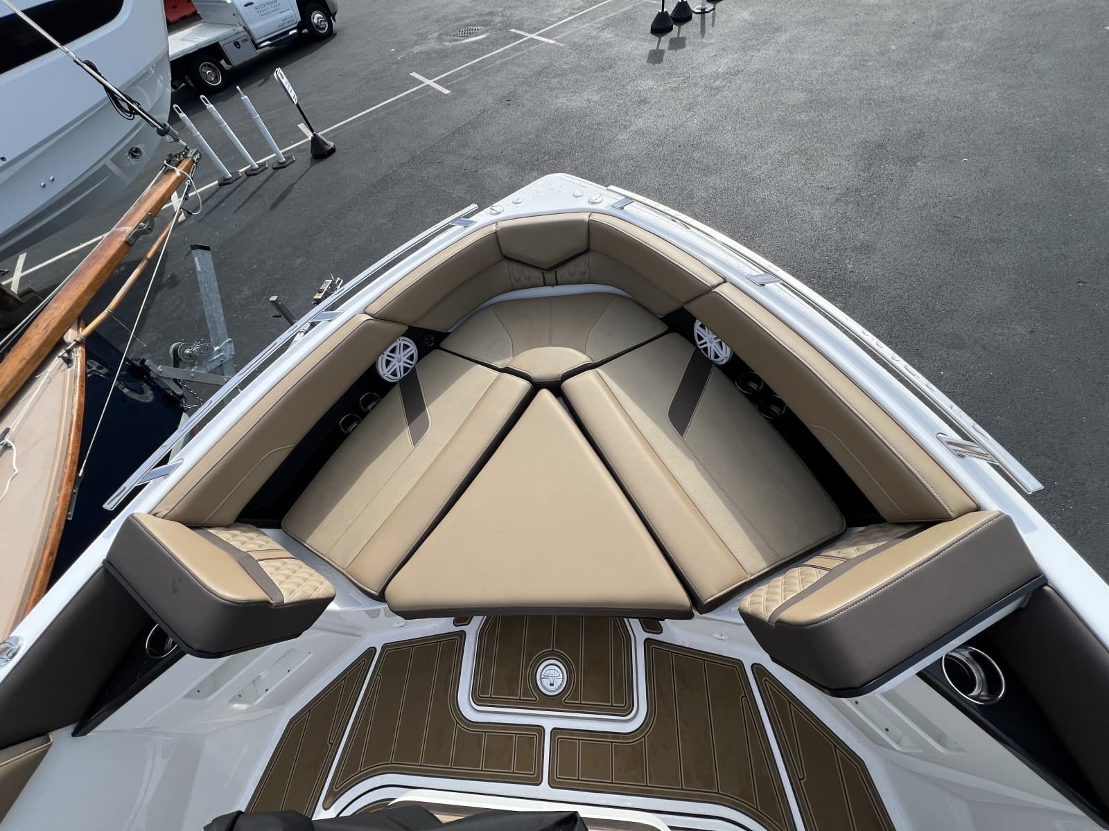 2027 Monterey 30 Elite OB - Photo 21
