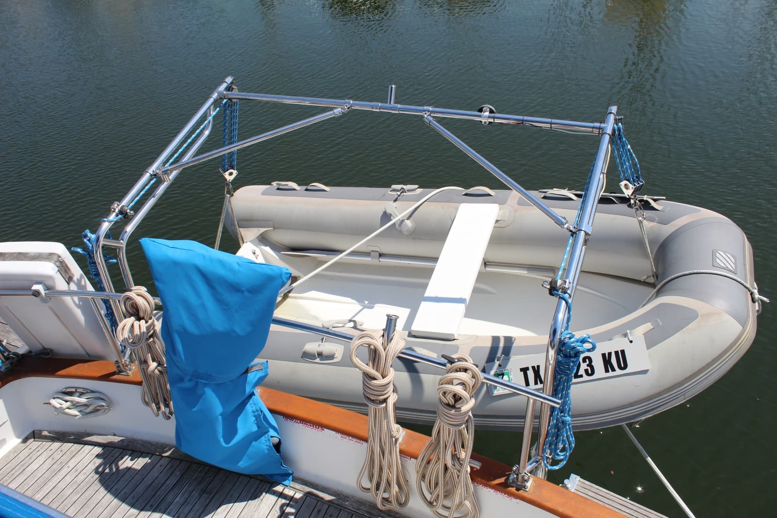 1983 Ocean Alexander 40 Double Cabin - Photo 10