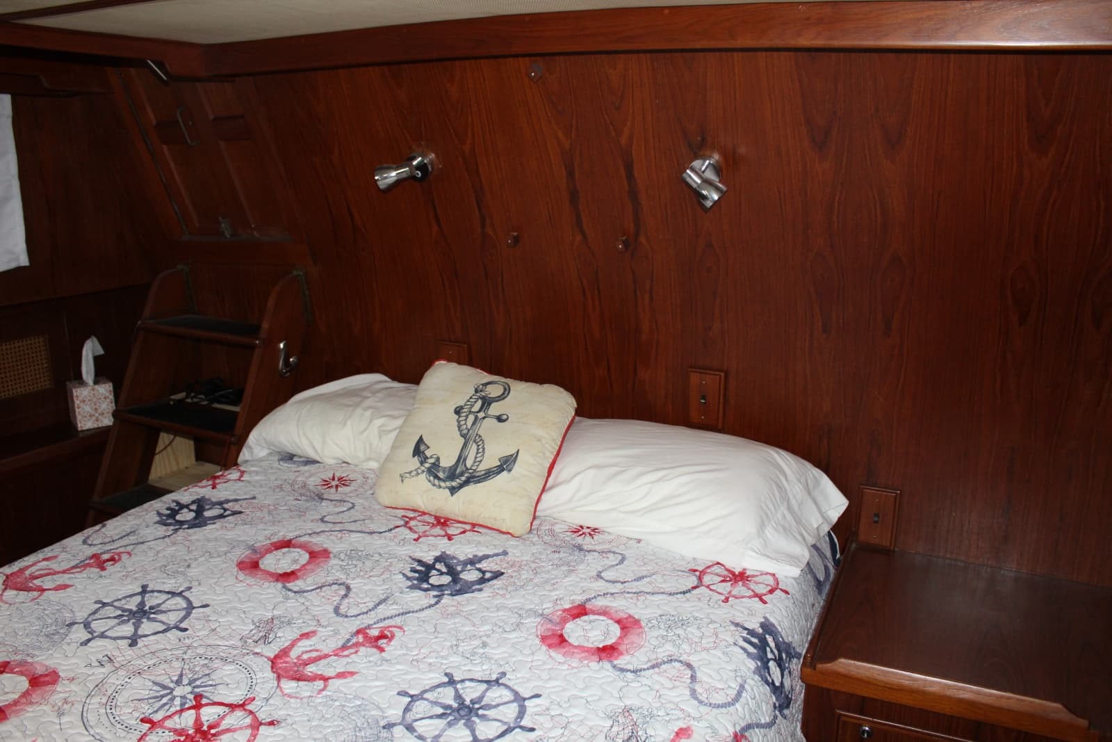 1983 Ocean Alexander 40 Double Cabin - Photo 18