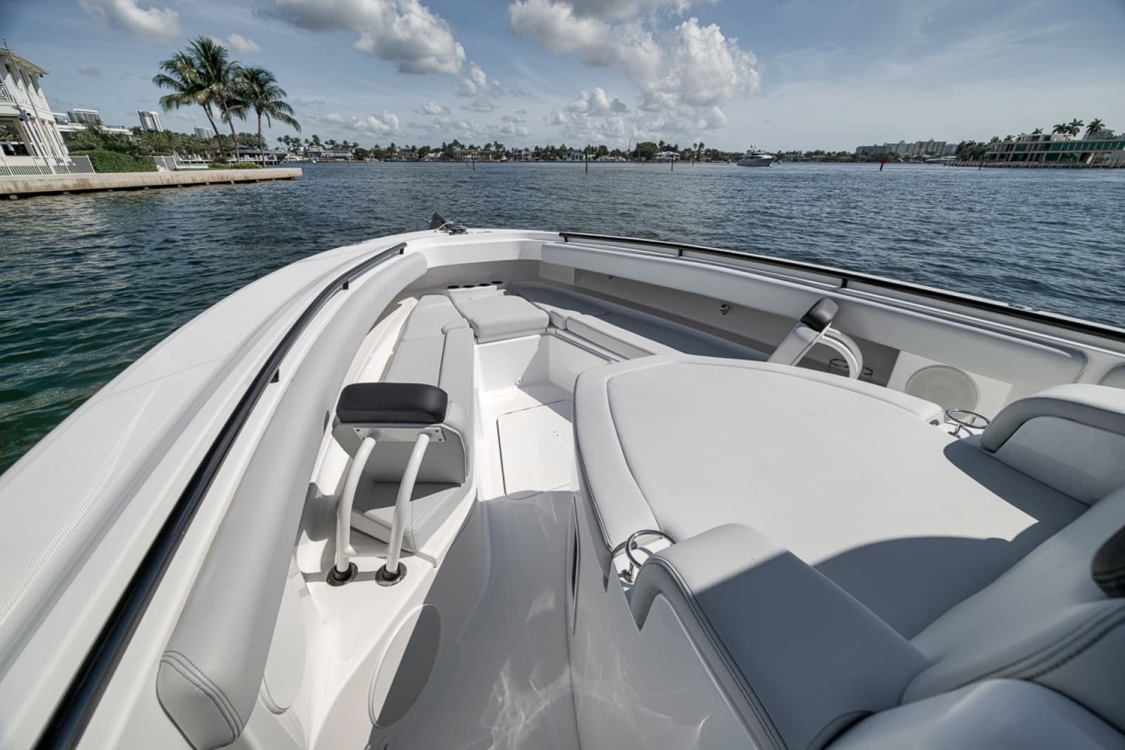 2024 HCB 42 Lujo - Photo 9