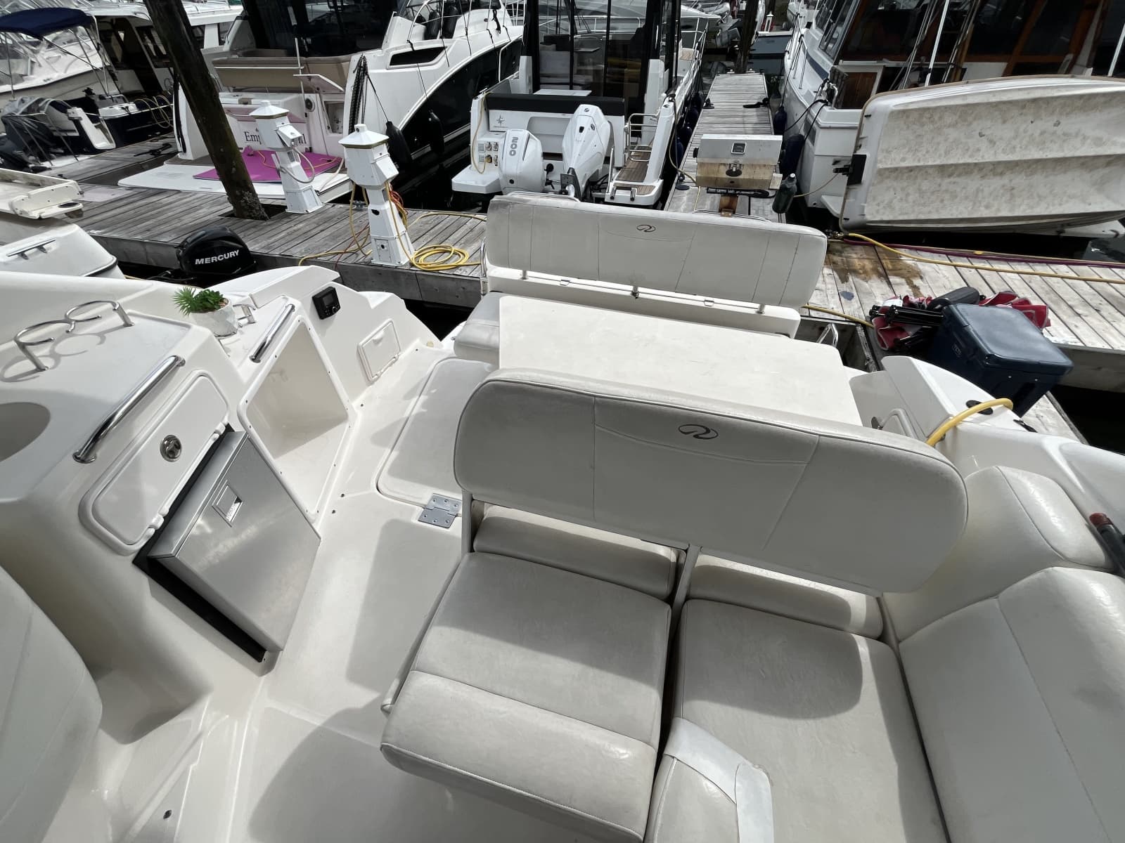 2007 Regal 2860 Window Express - Photo 8