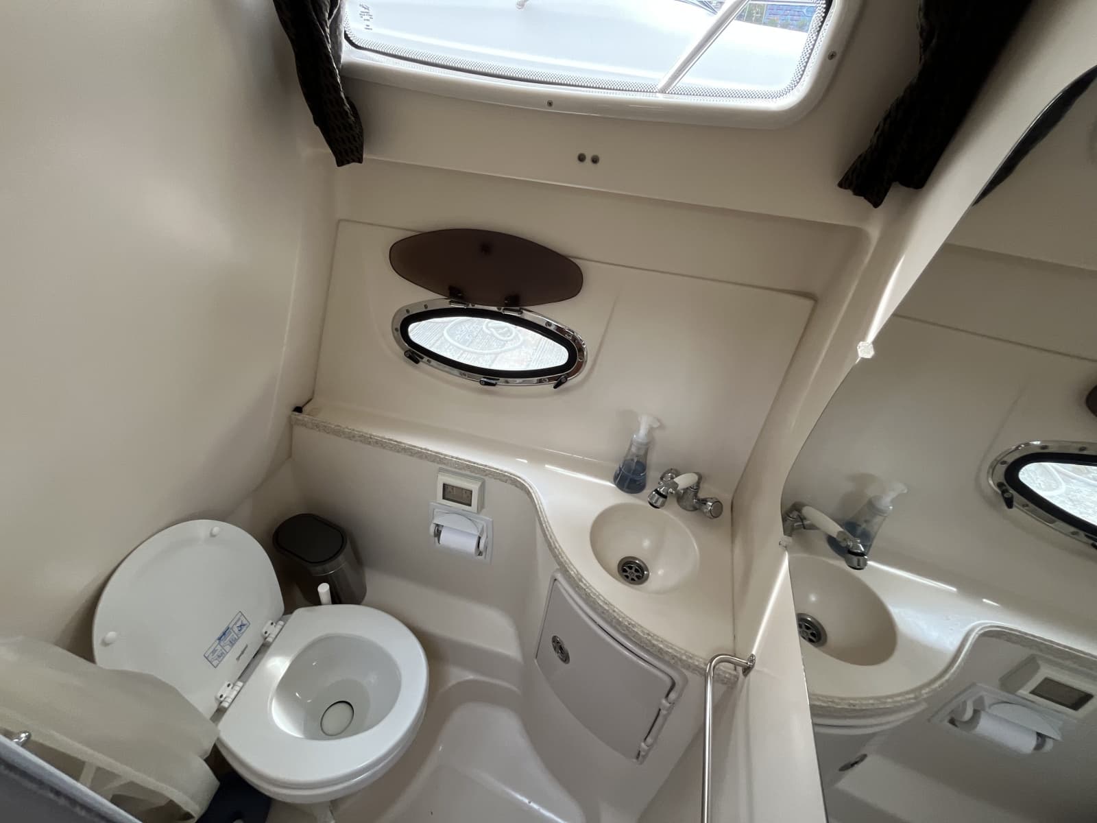 2007 Regal 2860 Window Express - Photo 13