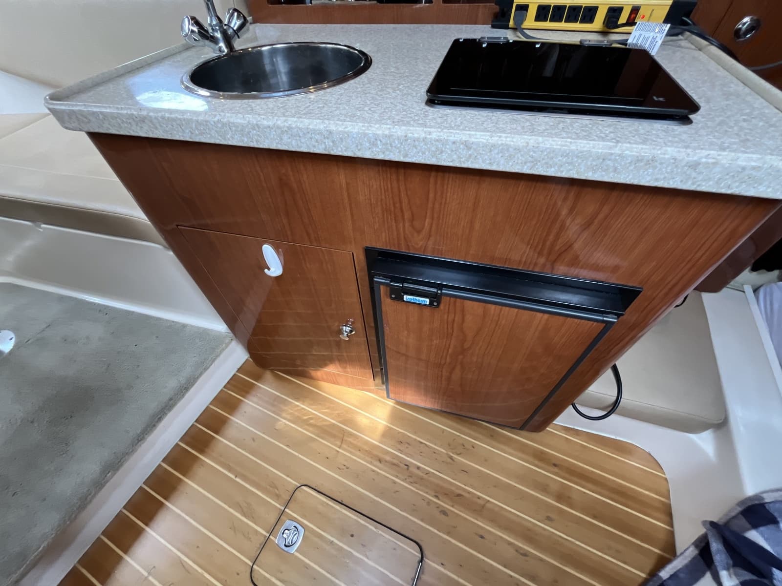 2007 Regal 2860 Window Express - Photo 11