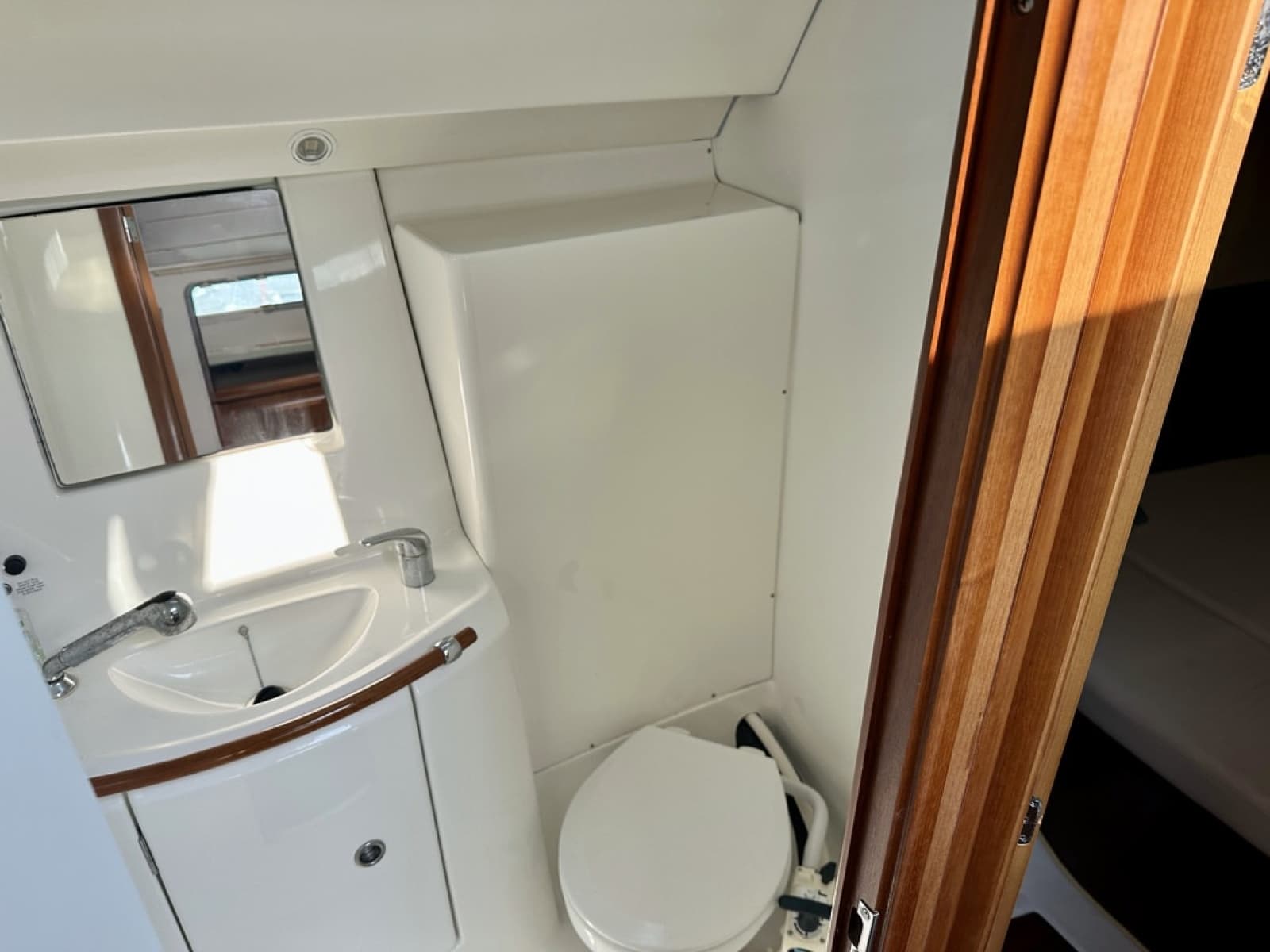 2004 Beneteau 393 - Photo 11