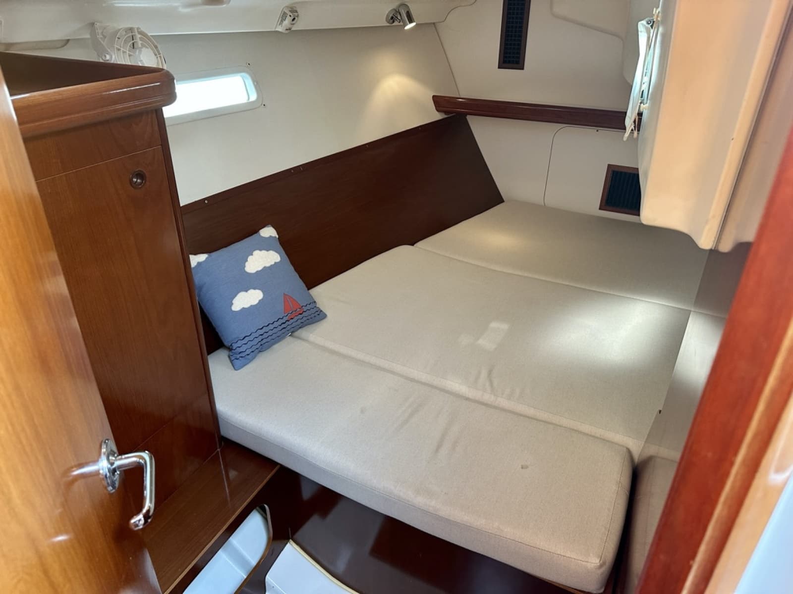 2004 Beneteau 393 - Photo 18