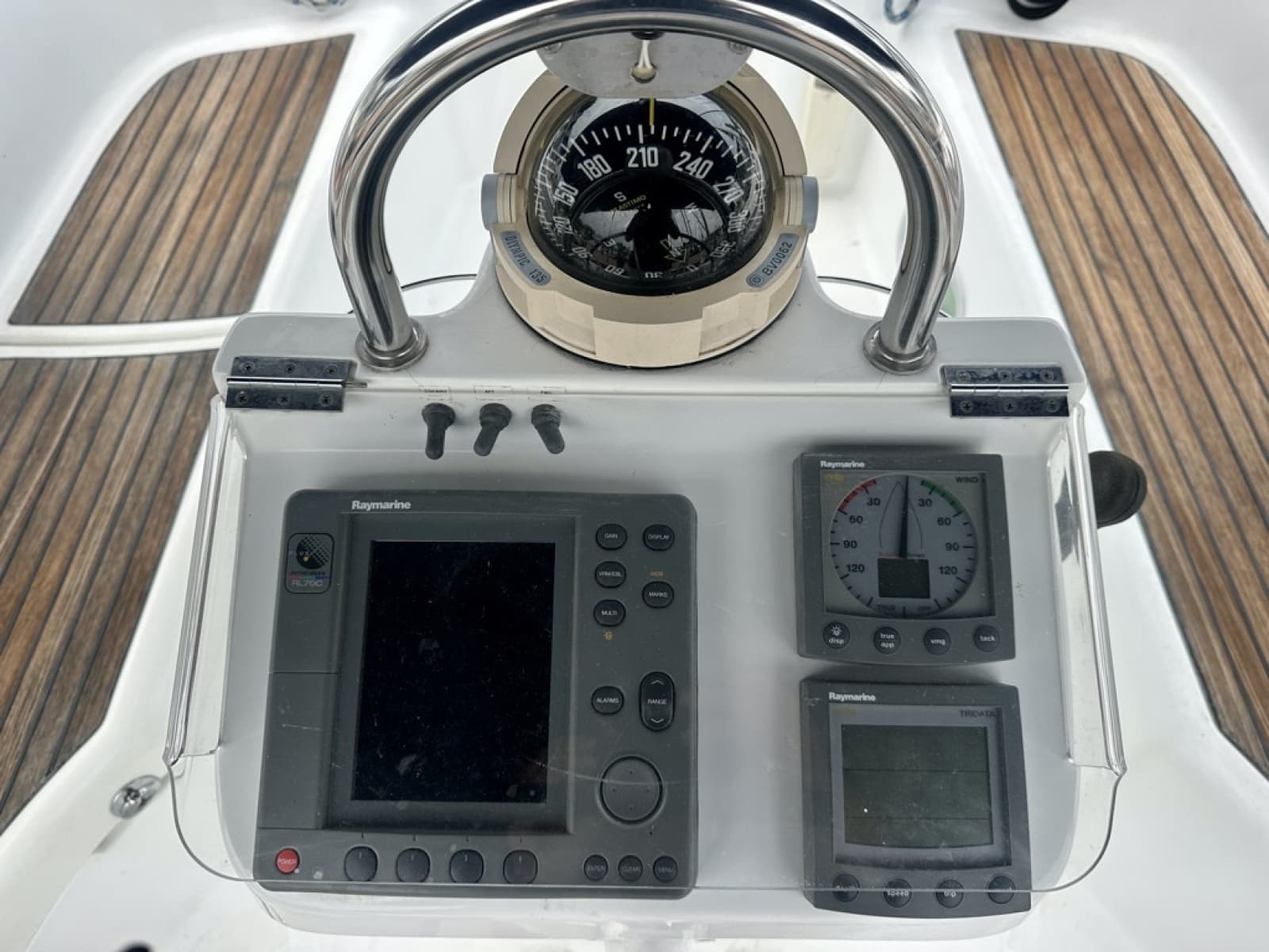 2004 Beneteau 393 - Photo 9