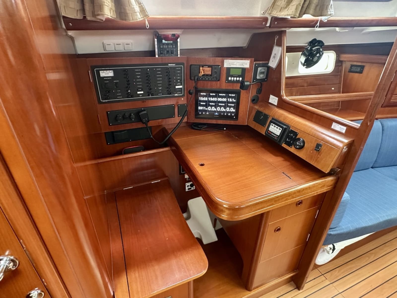 2002 Beneteau 473 - Photo 23